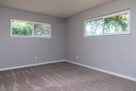 6931 Russell Ln, Redding, CA 96002 photo 13