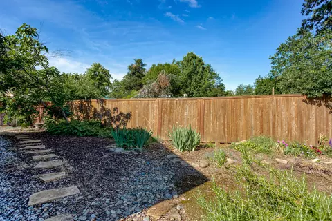 5494 Cedars Rd, Redding, CA 96001 photo 23