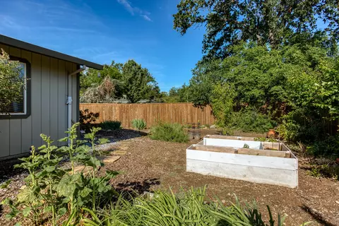 5494 Cedars Rd, Redding, CA 96001 photo 18