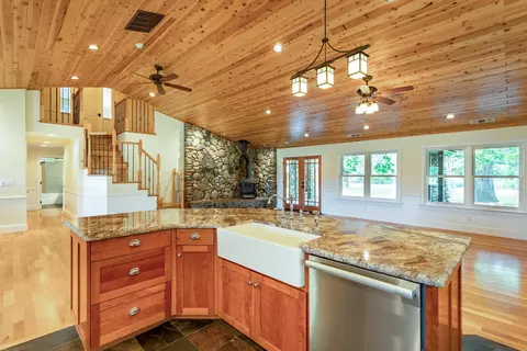10924 Beaver Rd, Oak Run, CA 96069 photo 21