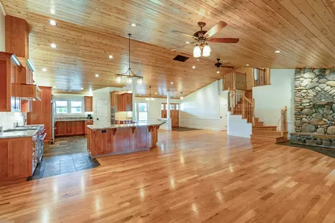 10924 Beaver Rd, Oak Run, CA 96069 photo 20