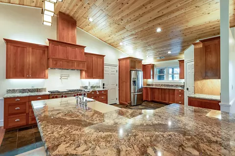 10924 Beaver Rd, Oak Run, CA 96069 photo 15