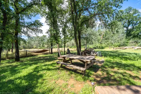 11502 Hawley Rd, Redding, CA 96003 photo 6