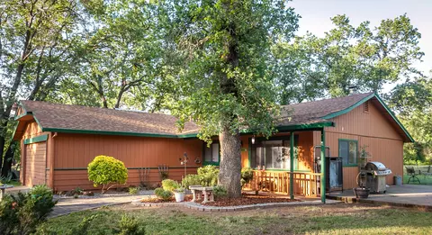 11502 Hawley Rd, Redding, CA 96003 photo 2