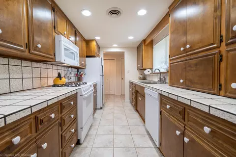 1521 Ridge Dr, Redding, CA 96001 photo 8
