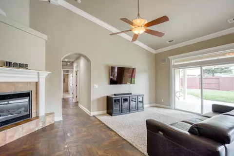 539 Castenda Dr, Redding, CA 96003 photo 7