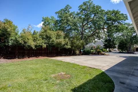 2663 La Rinconada Pl, Redding, CA 96002 photo 60