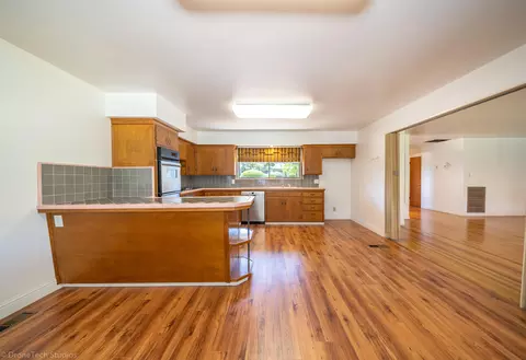 1703 Ridge Dr, Redding, CA 96001 photo 14
