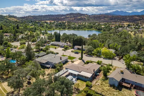 1703 Ridge Dr, Redding, CA 96001 photo 46
