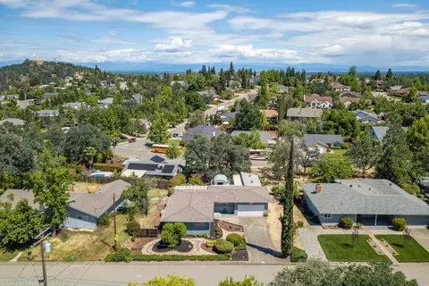 1703 Ridge Dr, Redding, CA 96001 photo 40