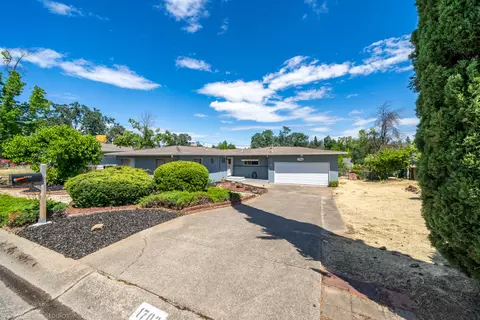 1703 Ridge Dr, Redding, CA 96001 photo 5