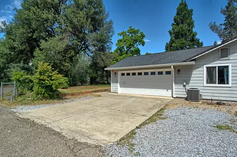 12385 Lake Blvd, Redding, CA 96003 photo 2
