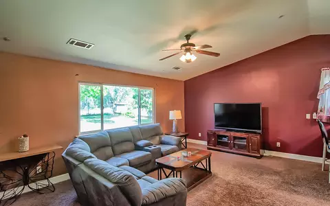 12385 Lake Blvd, Redding, CA 96003 photo 20