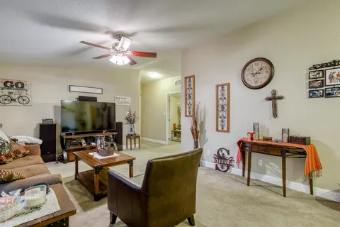 4409 White River Dr, Redding, CA 96003 photo 6