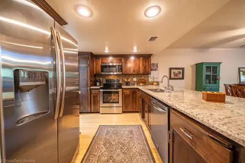 1933 Bechelli Ln, Redding, CA 96002 photo 11
