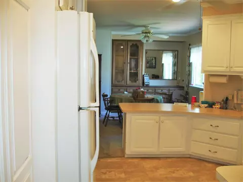 304 Lime Ct Sp #32, Redding, CA 96003 photo 12