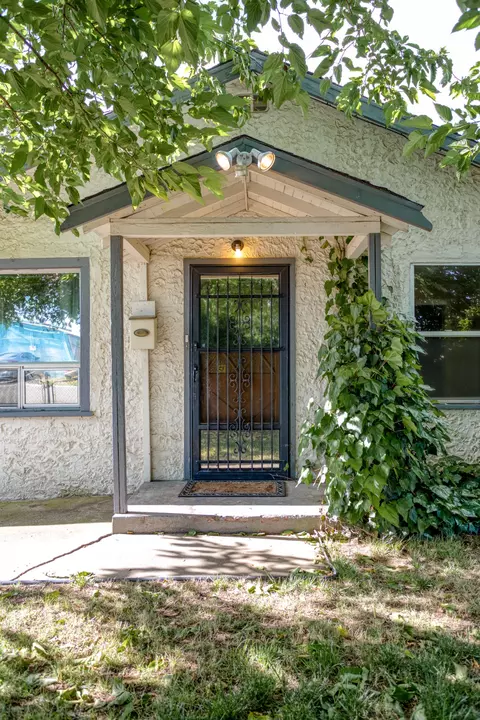 1731 Henry Ave, Redding, CA 96001 photo 4