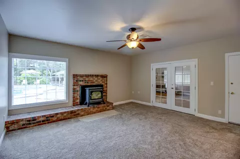 4600 Alta Mesa Dr, Redding, CA 96002 photo 7