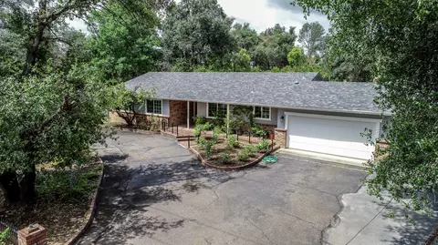 4600 Alta Mesa Dr, Redding, CA 96002 photo 3