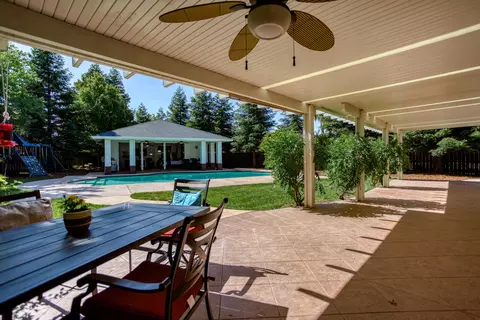 4298 Dorgan Dr, Redding, CA 96002 photo 1