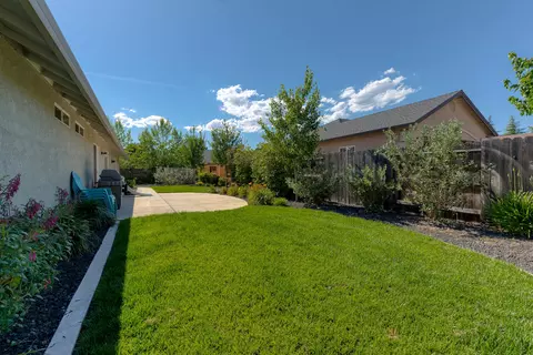 2380 Pendant Way, Redding, CA 96001 photo 24