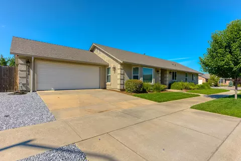 2380 Pendant Way, Redding, CA 96001 photo 2