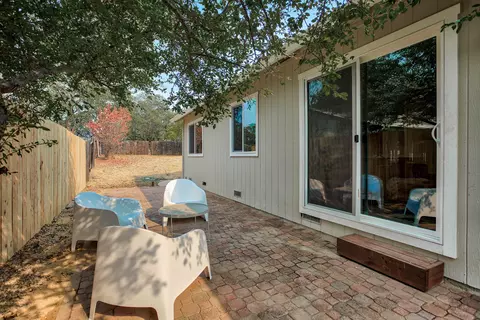 3635 Summit Dr, Redding, CA 96001 photo 14