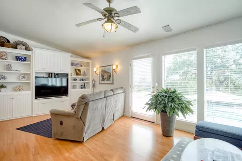 4315 Emily Way, Redding, CA 96001 photo 17