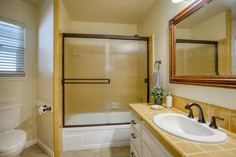 4315 Emily Way, Redding, CA 96001 photo 33