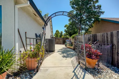 2898 Aspen Glow Ln, Redding, CA 96001 photo 23