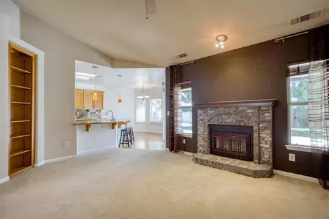 3166 Sunglow Dr, Redding, CA 96001 photo 18