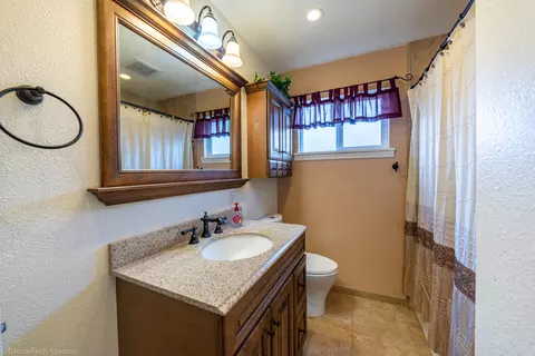1433 Carter Way, Redding, CA 96002 photo 16