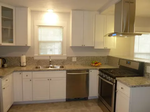 1037 Monroe St, Red Bluff, CA 96080 photo 12