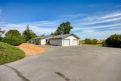 20845 Live Oak Rd, Red Bluff, CA 96080 photo 3