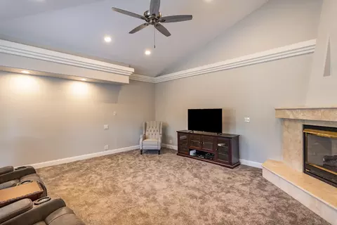 19350 Hunter Ct, Redding, CA 96003 photo 10