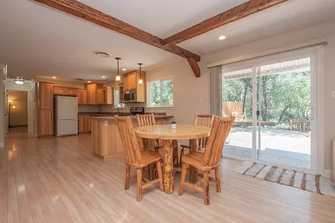 13839 Daniels Ln, Redding, CA 96003 photo 11
