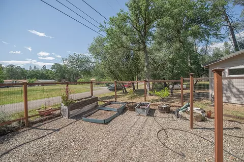 13839 Daniels Ln, Redding, CA 96003 photo 7