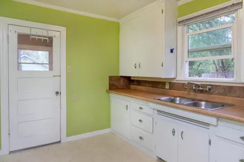 2642 Sharon Ave, Redding, CA 96001 photo 19