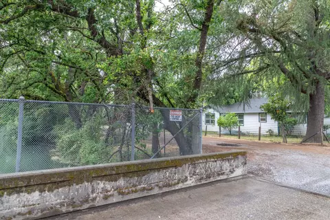 2642 Sharon Ave, Redding, CA 96001 photo 11
