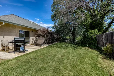 579 Fair Hill Dr, Redding, CA 96003 photo 25