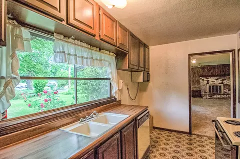2604 Ely Ln, Redding, CA 96001 photo 12