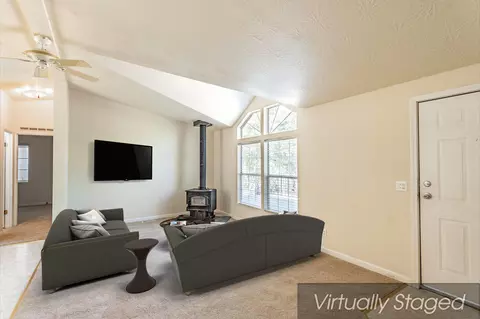 21645 W Elk Trl, Redding, CA 96003 photo 7