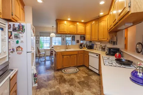 6317 Carmel Dr, Redding, CA 96003 photo 26