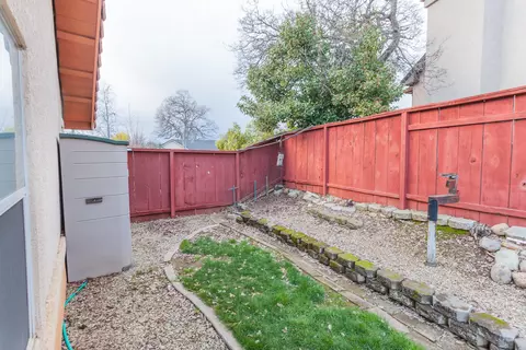 6317 Carmel Dr, Redding, CA 96003 photo 13