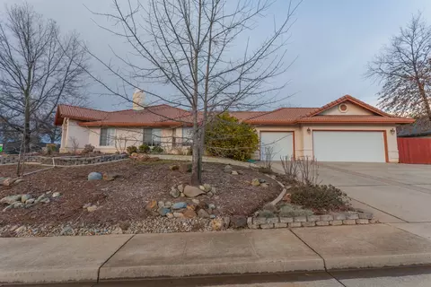 6317 Carmel Dr, Redding, CA 96003 photo 6
