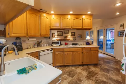 6317 Carmel Dr, Redding, CA 96003 photo 27