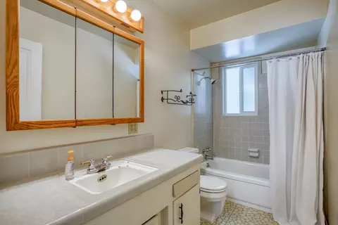 6974 Sacramento Dr, Redding, CA 96001 photo 12