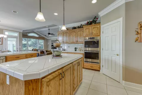 4636 St Charles Dr, Redding, CA 96002 photo 29