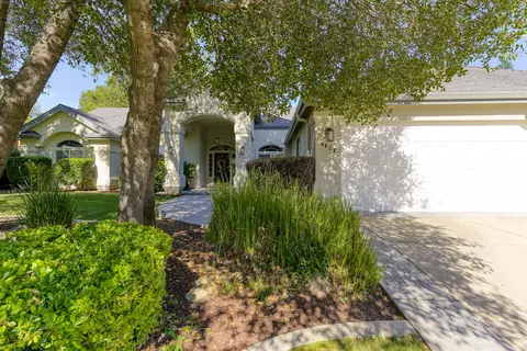 4636 St Charles Dr, Redding, CA 96002 photo 12