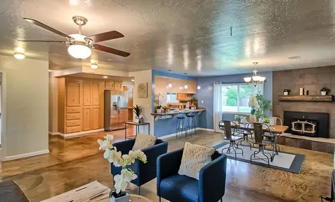 7194 Granada Dr, Redding, CA 96002 photo 9